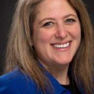 Headshot of Amy Rosenthal